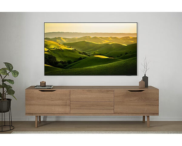 1.08 m (43) Crystal UHD DUE70 4K Smart TV (2024)